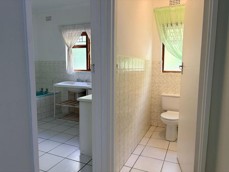 To Let 3 Bedroom Property for Rent in Table View Western Cape